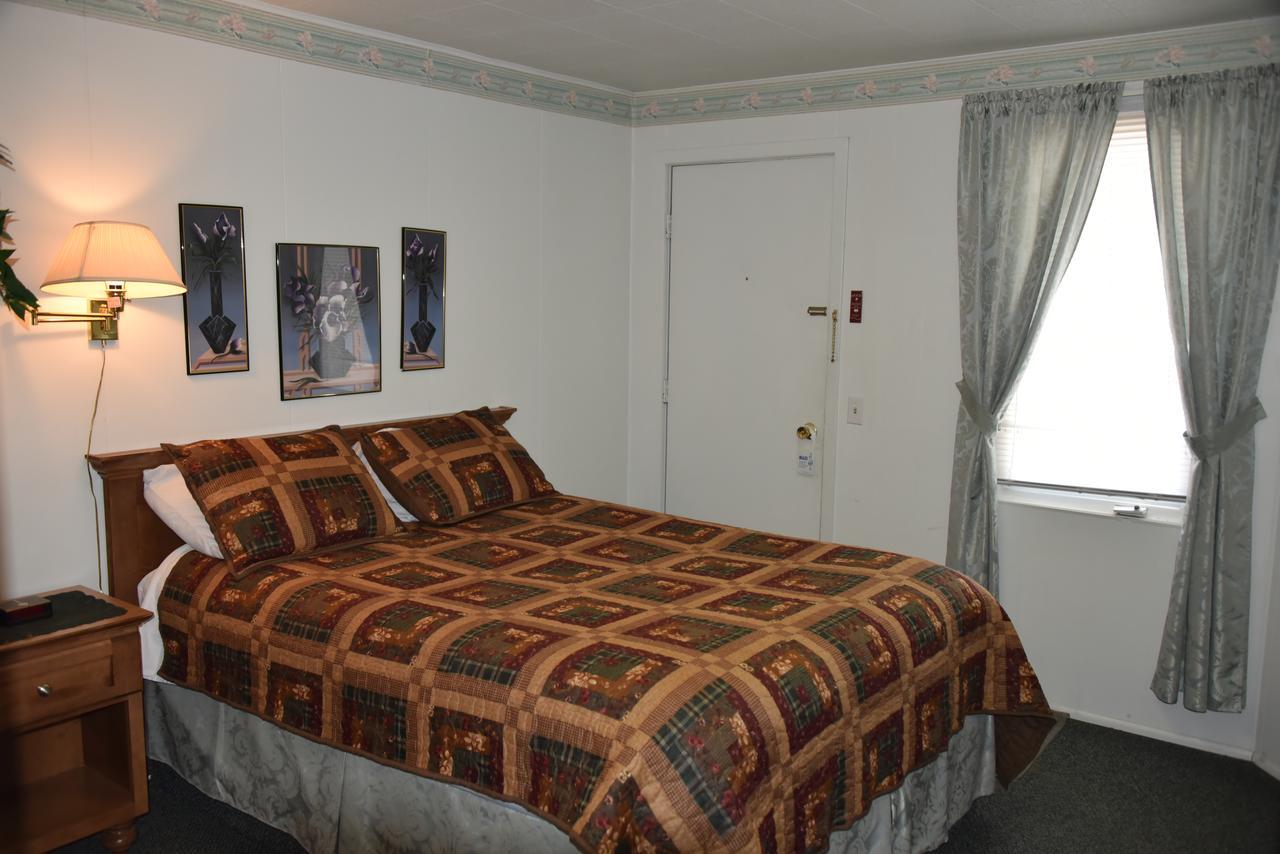 Malta Royals Inn Motel מראה חיצוני תמונה