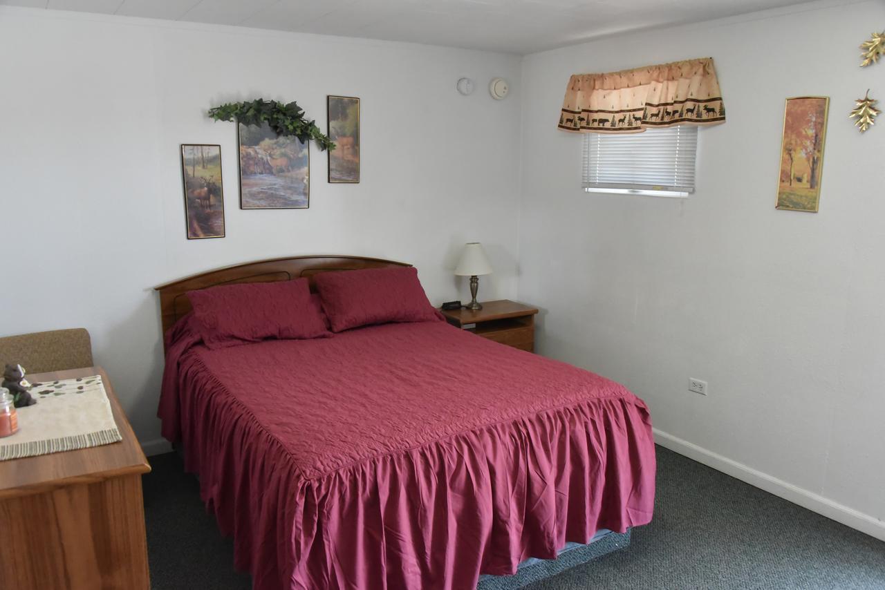 Malta Royals Inn Motel מראה חיצוני תמונה