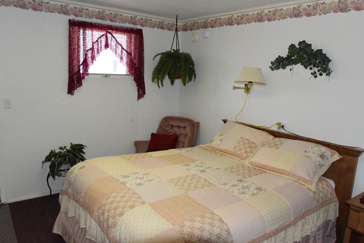 Malta Royals Inn Motel מראה חיצוני תמונה