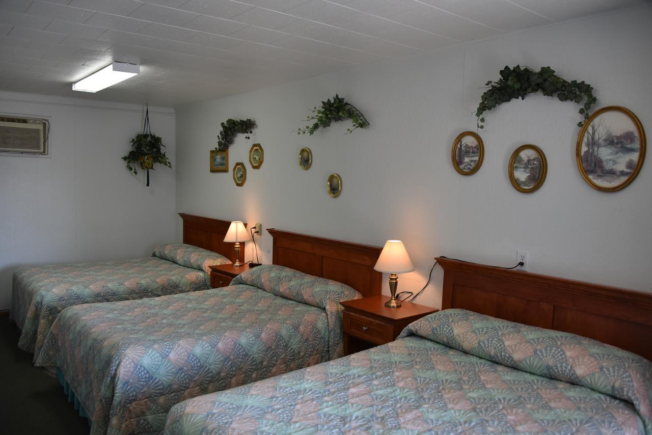 Malta Royals Inn Motel מראה חיצוני תמונה